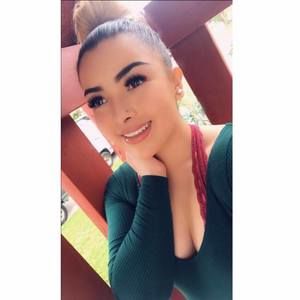 Meet your Posher, Christina